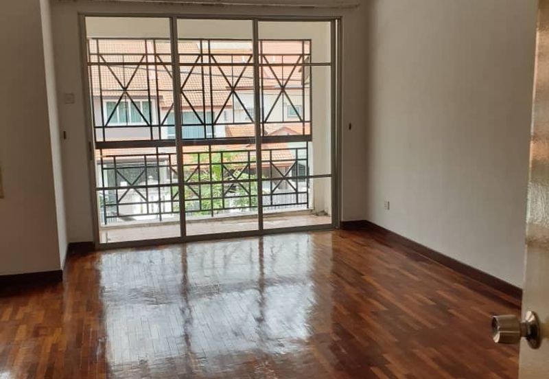 𝟐 𝐒𝐭𝐨𝐫𝐞𝐲 𝐇𝐨𝐮𝐬𝐞 𝐈𝐧 𝐁𝐚𝐧𝐝𝐚𝐫 𝐏𝐮𝐭𝐞𝐫𝐢 𝟏𝟎, 𝐏𝐮𝐜𝐡𝐨𝐧𝐠 𝐟𝐨𝐫 𝐫𝐞𝐧𝐭