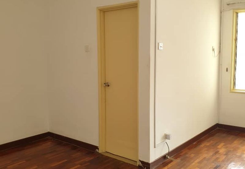 𝟐 𝐒𝐭𝐨𝐫𝐞𝐲 𝐇𝐨𝐮𝐬𝐞 𝐈𝐧 𝐁𝐚𝐧𝐝𝐚𝐫 𝐏𝐮𝐭𝐞𝐫𝐢 𝟏𝟎, 𝐏𝐮𝐜𝐡𝐨𝐧𝐠 𝐟𝐨𝐫 𝐫𝐞𝐧𝐭