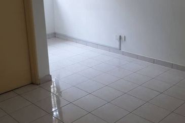 𝟐 𝐒𝐭𝐨𝐫𝐞𝐲 𝐇𝐨𝐮𝐬𝐞 𝐈𝐧 𝐁𝐚𝐧𝐝𝐚𝐫 𝐏𝐮𝐭𝐞𝐫𝐢 𝟏𝟎, 𝐏𝐮𝐜𝐡𝐨𝐧𝐠 𝐟𝐨𝐫 𝐫𝐞𝐧𝐭