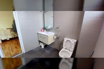 𝟐  𝐒𝐭𝐨𝐫𝐞𝐲 𝐄𝐧𝐝 𝐋𝐨𝐭 𝐇𝐨𝐮𝐬𝐞 𝐁𝐚𝐧𝐝𝐚𝐫 𝐏𝐮𝐭𝐞𝐫𝐢 ,𝐏𝐮𝐜𝐡𝐨𝐧𝐠, 𝐟𝐨𝐫 𝐒𝐚𝐥𝐞