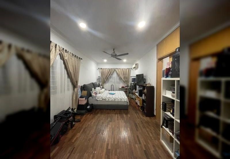 𝟐.𝟓 𝐒𝐭𝐨𝐫𝐞𝐲 𝐂𝐨𝐫𝐧𝐞𝐫 𝐇𝐨𝐮𝐬𝐞 𝐁𝐚𝐧𝐝𝐚𝐫 𝐏𝐮𝐭𝐞𝐫𝐢  ,𝐏𝐮𝐜𝐡𝐨𝐧𝐠, 𝐟𝐨𝐫 𝐒𝐚𝐥𝐞