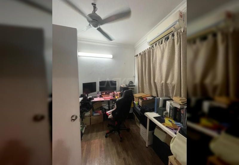 𝟐.𝟓 𝐒𝐭𝐨𝐫𝐞𝐲 𝐂𝐨𝐫𝐧𝐞𝐫 𝐇𝐨𝐮𝐬𝐞 𝐁𝐚𝐧𝐝𝐚𝐫 𝐏𝐮𝐭𝐞𝐫𝐢  ,𝐏𝐮𝐜𝐡𝐨𝐧𝐠, 𝐟𝐨𝐫 𝐒𝐚𝐥𝐞