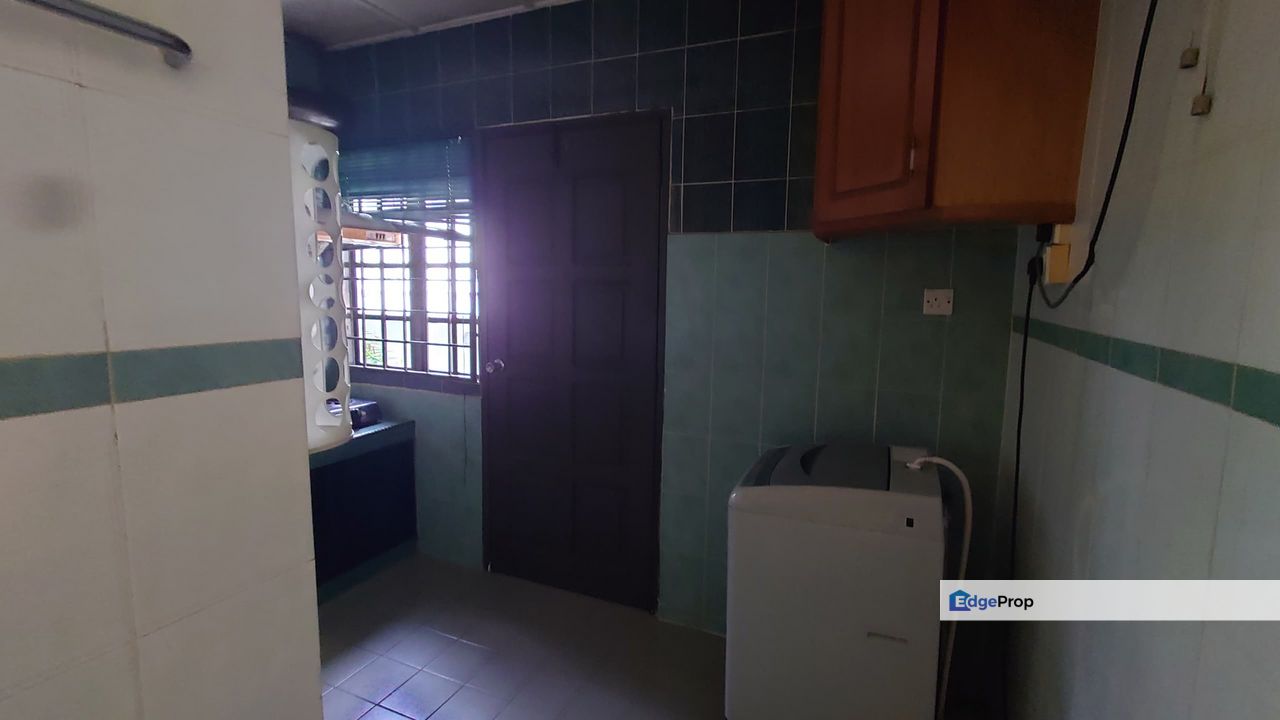 𝟐 𝐒𝐭𝐨𝐫𝐞𝐲 𝐇𝐨𝐮𝐬𝐞 𝐈𝐧 𝐁𝐚𝐧𝐝𝐚𝐫 𝐊𝐢𝐧𝐚𝐫𝐚 𝟒, 𝐏𝐮𝐜𝐡𝐨𝐧𝐠 𝐟𝐨𝐫 𝐫𝐞𝐧𝐭, Selangor, Bandar Kinrara Puchong