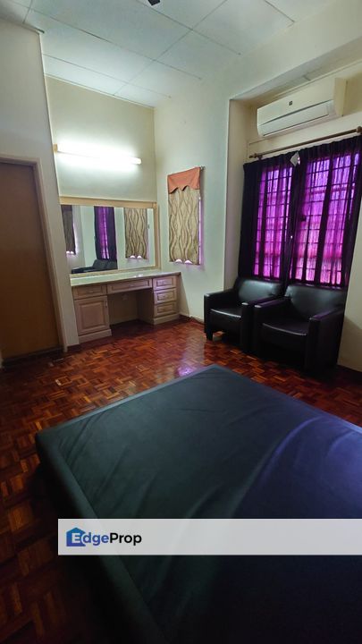 𝟐 𝐒𝐭𝐨𝐫𝐞𝐲 𝐇𝐨𝐮𝐬𝐞 𝐈𝐧 𝐁𝐚𝐧𝐝𝐚𝐫 𝐊𝐢𝐧𝐚𝐫𝐚 𝟒, 𝐏𝐮𝐜𝐡𝐨𝐧𝐠 𝐟𝐨𝐫 𝐫𝐞𝐧𝐭, Selangor, Bandar Kinrara Puchong