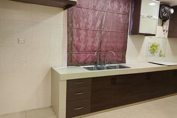 𝟐 𝐒𝐭𝐨𝐫𝐞𝐲 𝐄𝐧𝐝 𝐋𝐨𝐭 𝐇𝐨𝐮𝐬𝐞, 𝐁𝐚𝐧𝐝𝐚𝐫 𝐏𝐮𝐭𝐞𝐫𝐢 𝐏𝐮𝐜𝐡𝐨𝐧𝐠 𝐟𝐨𝐫 𝐫𝐞𝐧𝐭