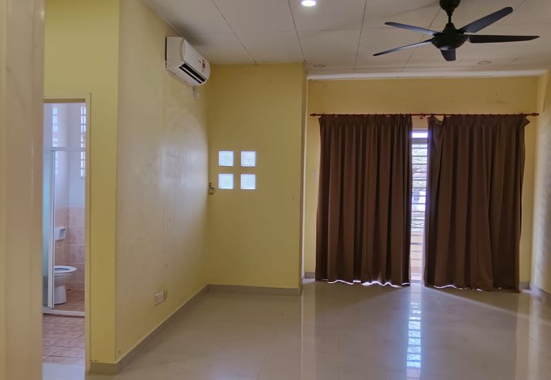 𝟐 𝐒𝐭𝐨𝐫𝐞𝐲 𝐄𝐧𝐝 𝐋𝐨𝐭 𝐇𝐨𝐮𝐬𝐞, 𝐁𝐚𝐧𝐝𝐚𝐫 𝐏𝐮𝐭𝐞𝐫𝐢 𝐏𝐮𝐜𝐡𝐨𝐧𝐠 𝐟𝐨𝐫 𝐫𝐞𝐧𝐭