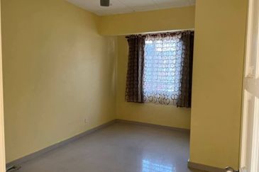 𝟐 𝐒𝐭𝐨𝐫𝐞𝐲 𝐄𝐧𝐝 𝐋𝐨𝐭 𝐇𝐨𝐮𝐬𝐞, 𝐁𝐚𝐧𝐝𝐚𝐫 𝐏𝐮𝐭𝐞𝐫𝐢 𝐏𝐮𝐜𝐡𝐨𝐧𝐠 𝐟𝐨𝐫 𝐫𝐞𝐧𝐭