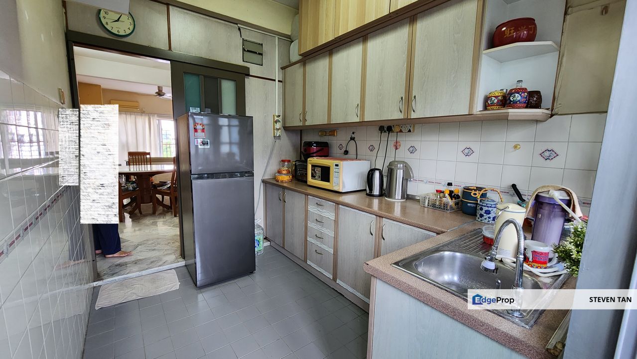 Sri Tanjung Apartment Bandar Puchong Jaya Fully Furnish Sale 348k Nego at 2nd Floor Only, Selangor, Puchong