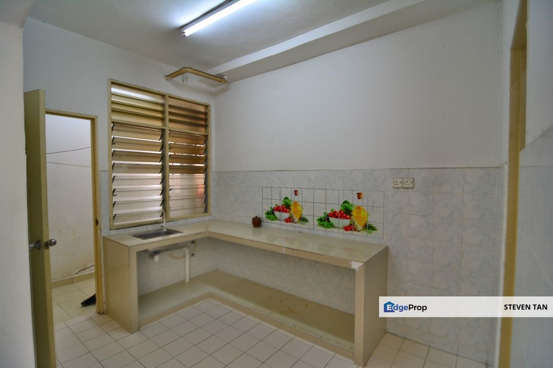 Lagoon Perdana Apartment 4 Sale Bigger Layout 992sqf And Below Market, Selangor, Bandar Sunway