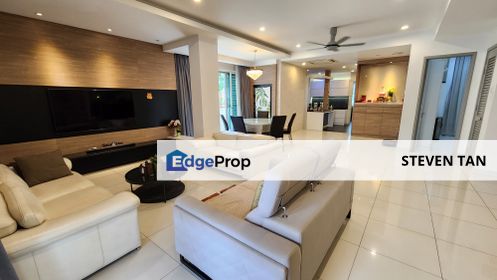 Capri Usj Height Nicely Renovated with Fully Furnished Next to Garden END LOT, Selangor, USJ Heights