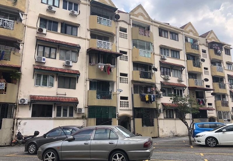 Makmur Apartment, Taman Sri Subang