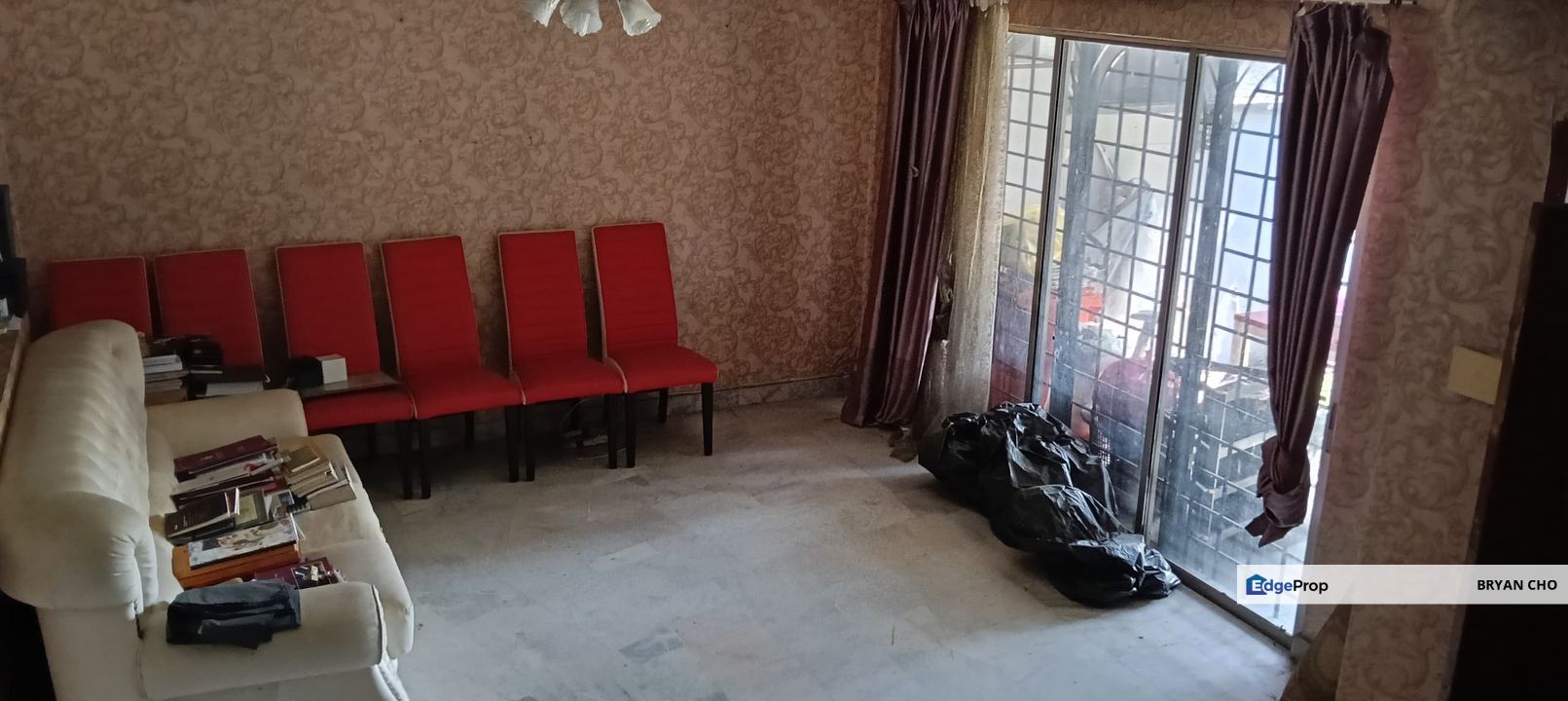  Taman desaria petaling jaya selangor for sale 22 x 75 bumi lot facing playground renovated, Selangor, Petaling Jaya