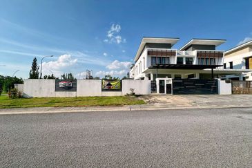 Everna @ Setia EcoHill