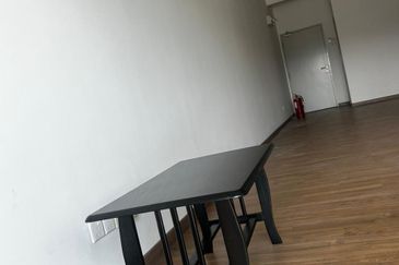 Residensi Anggerik Wira