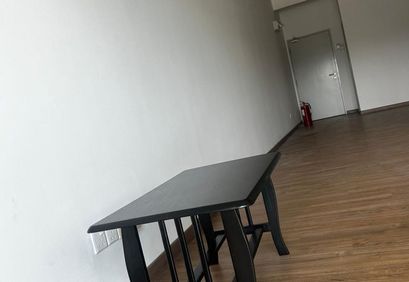 Residensi Anggerik Wira