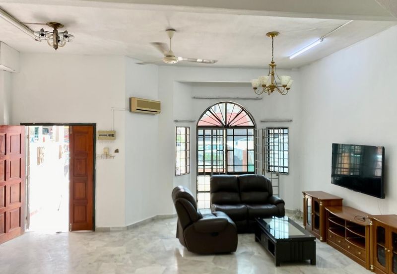 SL7, Bandar Sungai Long