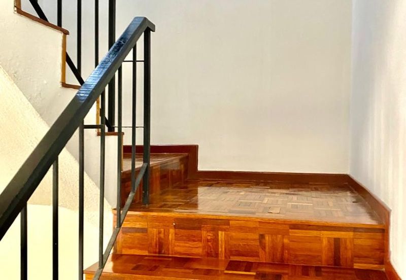 SL7, Bandar Sungai Long