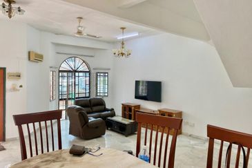 SL7, Bandar Sungai Long