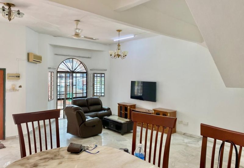 SL7, Bandar Sungai Long