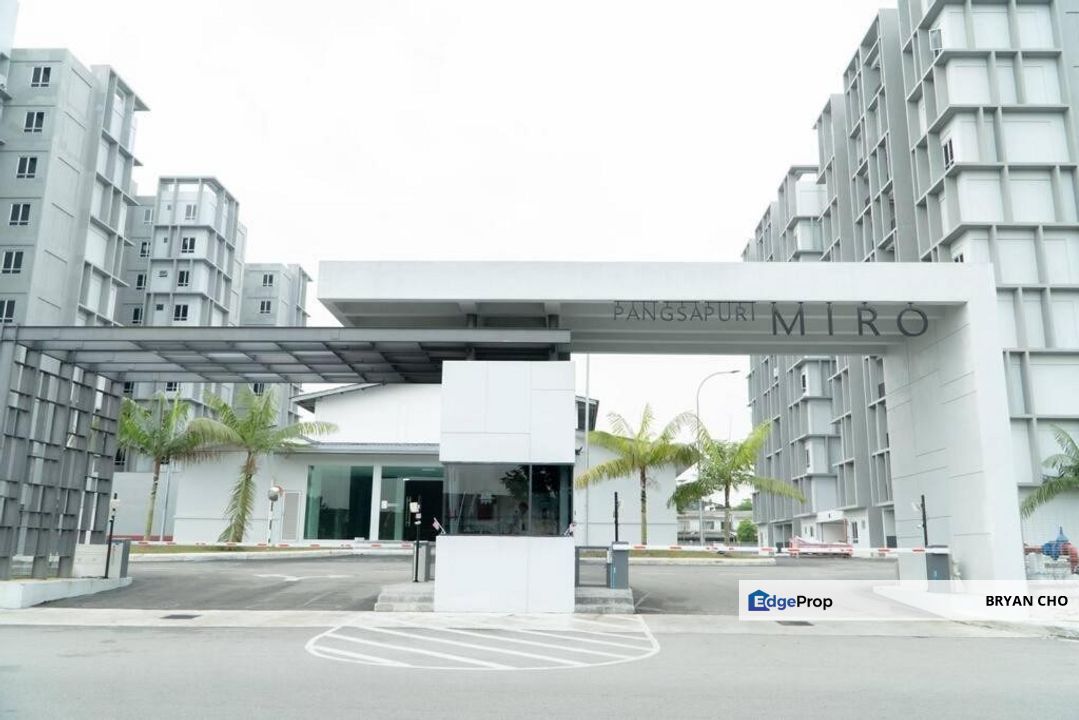 Pangsapuri Miro kajang selangor for sale 100% Loan belowMarket low deposit 1260 sf, Selangor, Kajang