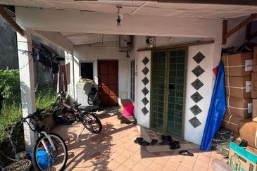 Jalan Sri Petaling 17