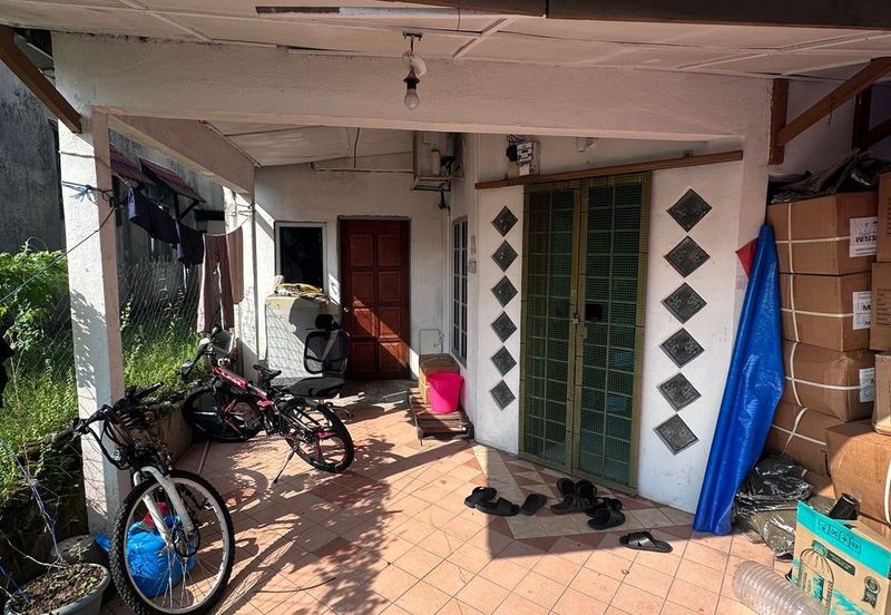 Jalan Sri Petaling 17