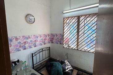 Jalan Sri Petaling 17