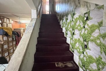 Jalan Sri Petaling 17