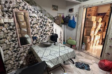 Jalan Sri Petaling 17