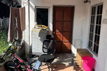 Jalan Sri Petaling 17