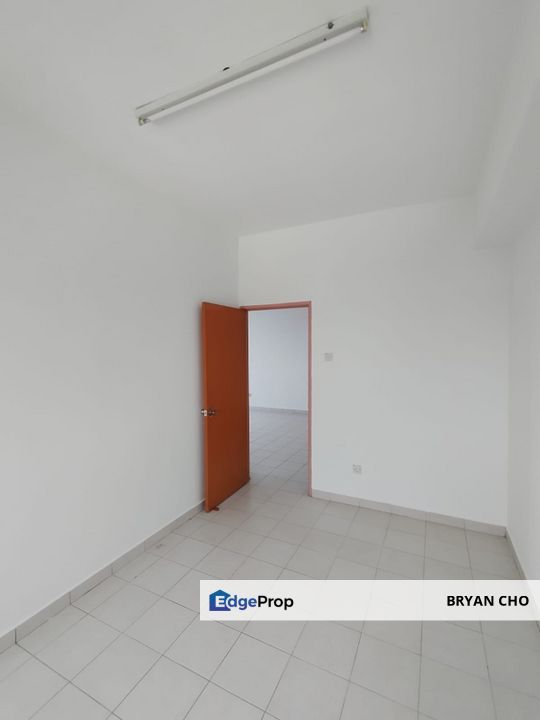 Pangsapuri Seri Siantan, Seri Kembangan, Selangor for sale 100% Loan below Market low deposit, Selangor, Seri Kembangan