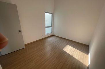 Residensi Anggerik Wira