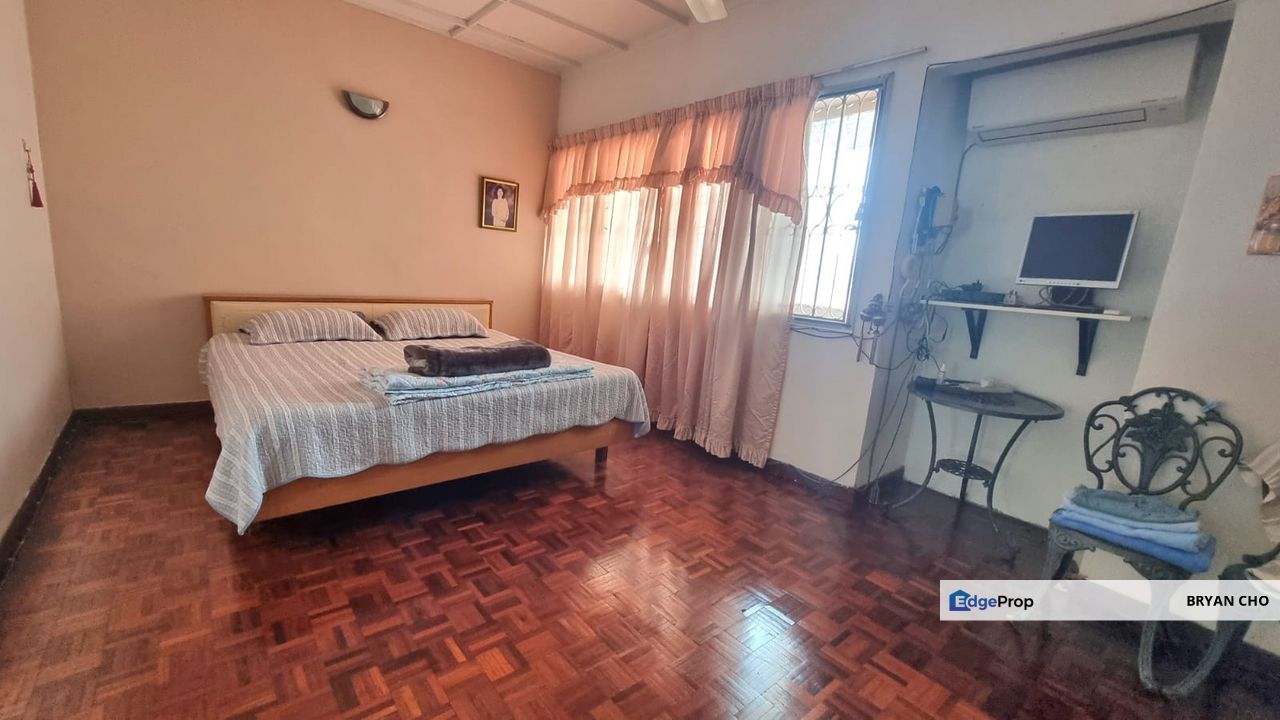 Taman Cheras cheras kuala lumpur for sale 2 Storey 22 x 70 Taman Cheras yulek Non bumi Cheras KL, Kuala Lumpur, Cheras