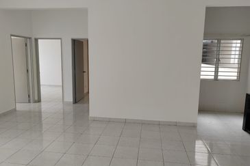 Pangsapuri Puncak Saujana