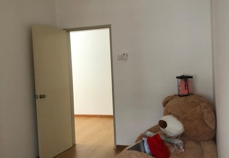 Albury 2, Taman Tasik Senangin