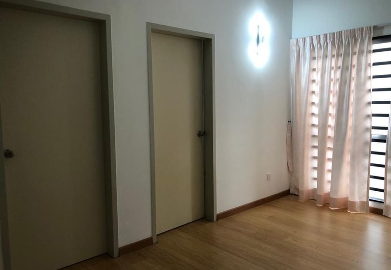 Albury 2, Taman Tasik Senangin