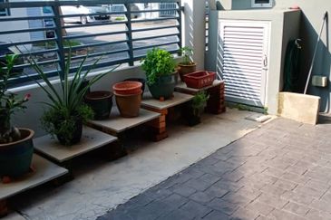 Albury 2, Taman Tasik Senangin