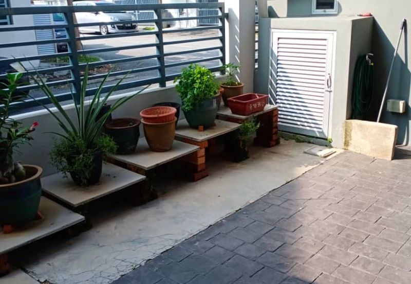 Albury 2, Taman Tasik Senangin