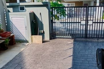 Albury 2, Taman Tasik Senangin