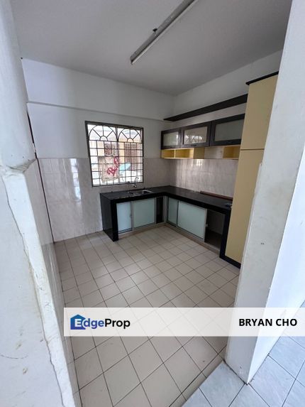 sri ria apartment kajang selangor for sale 100% Loan below Market freehold, Selangor, Kajang