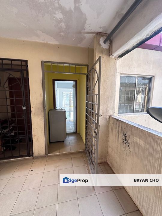 sri ria apartment kajang selangor for sale 100% Loan below Market freehold, Selangor, Kajang