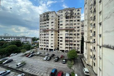 Pandan Mewah Heights Condominium