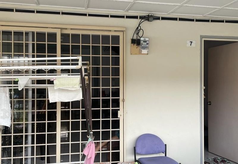 Taman Pinggiran Putra