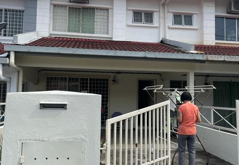 Taman Pinggiran Putra