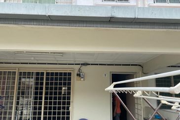 Taman Pinggiran Putra