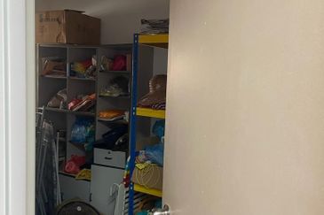 Taman Pinggiran Putra