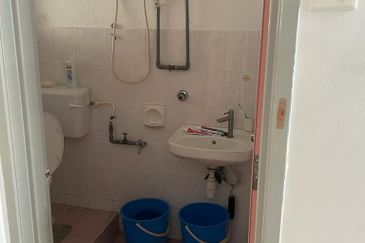 Taman Pinggiran Putra