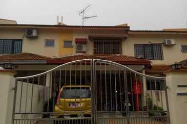 Taman Pinggiran Putra