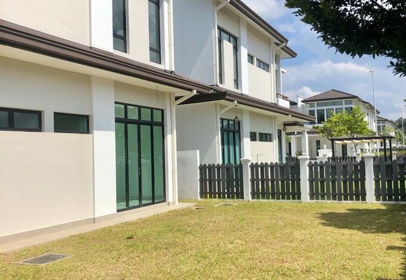 Tenderfields @ Eco Majestic