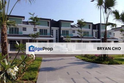 Taman tiara east semenyih selangor for sale 2 Storey Fully renovated Facing open 24 x 70, Selangor, Semenyih